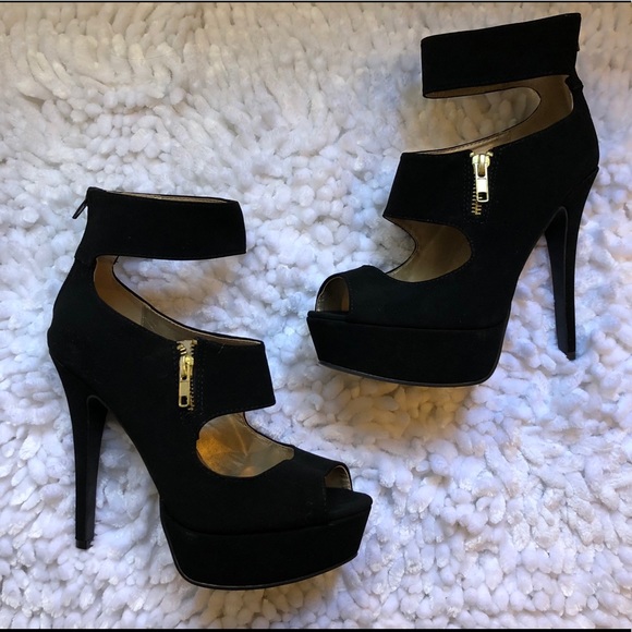 Brand New Black Heels Size 8 - Picture 1 of 4